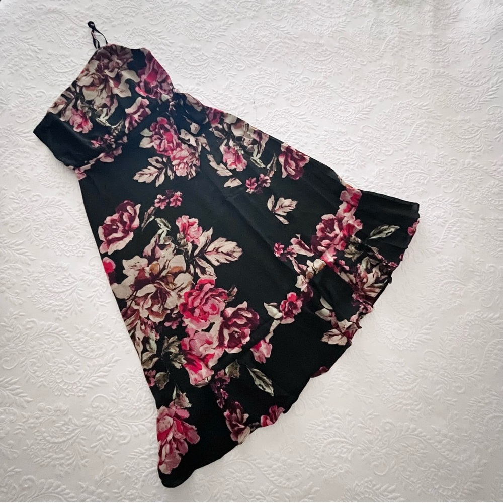 NWOT Lulus Divine Blooms Black Floral Print One-Shoulder Midi Wrap Dress Large - Picture 6 of 10